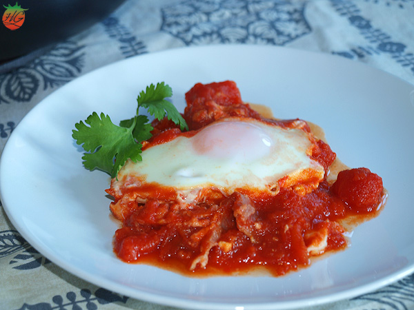 Huevos en salsa de tomate Receta